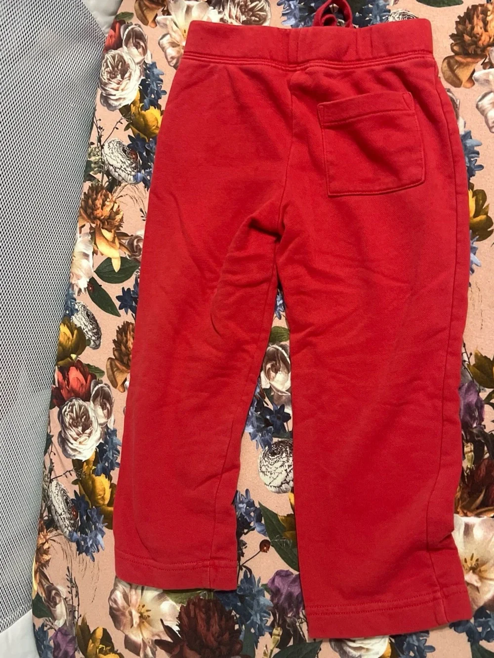 GAP soft red